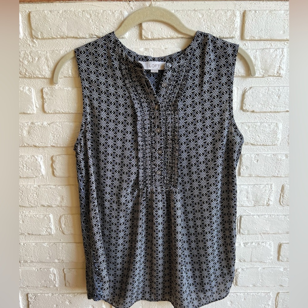 Loft- Blue and White Patterned Sleeveless Top (EUC)